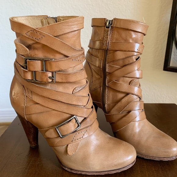Frye camel boots in 7.5. 4 inch heel. - Picture 3 of 9
